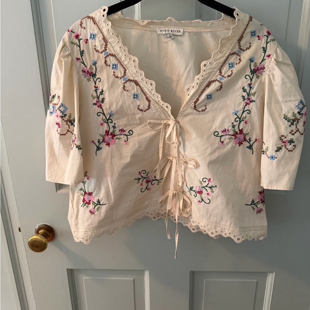 Moon River Cream Embroidered Tie-Front Cropped Blouse